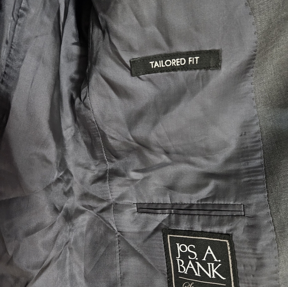 Jos. A. Bank Dark  Gray Tailored Fit Suit - Picture 7 of 8